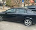 Черный Опель Вектра, объемом двигателя 1.8 л и пробегом 200 тыс. км за 4000 $, фото 1 на Automoto.ua