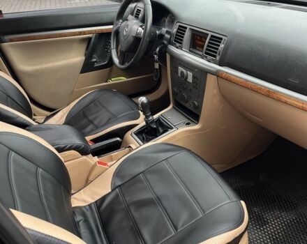 Чорний Опель Вектра, об'ємом двигуна 1.9 л та пробігом 235 тис. км за 3200 $, фото 13 на Automoto.ua