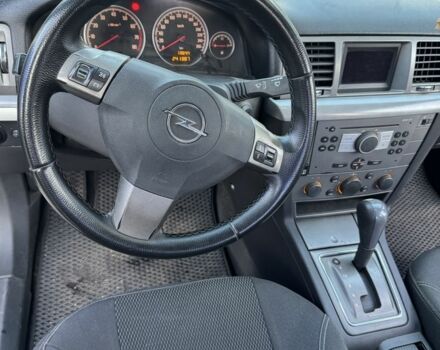 Опель Вектра 2007 в Кривом Роге на Automoto.ua Черный Опель Вектра, объемом двигателя 2.2 л и пробегом 241 тыс. км за 5300 $, фото 6 на Automoto.ua