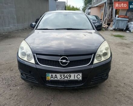 Черный Опель Вектра, объемом двигателя 2.2 л и пробегом 325 тыс. км за 2500 $, фото 4 на Automoto.ua