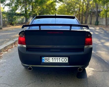 Черный Опель Вектра, объемом двигателя 2.2 л и пробегом 255 тыс. км за 5500 $, фото 1 на Automoto.ua