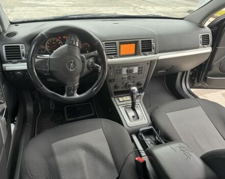 Черный Опель Вектра, объемом двигателя 2.2 л и пробегом 250 тыс. км за 5990 $, фото 11 на Automoto.ua