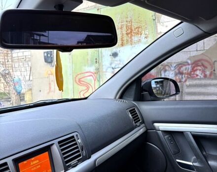 Черный Опель Вектра, объемом двигателя 2.2 л и пробегом 33 тыс. км за 8000 $, фото 8 на Automoto.ua