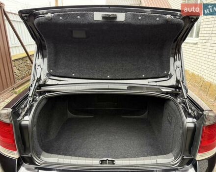 Чорний Опель Вектра, об'ємом двигуна 2.2 л та пробігом 33 тис. км за 9500 $, фото 44 на Automoto.ua