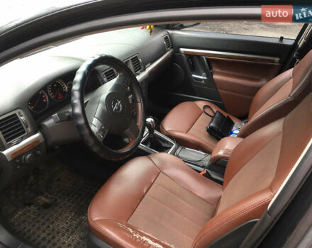 Черный Опель Вектра, объемом двигателя 2.2 л и пробегом 225 тыс. км за 5600 $, фото 5 на Automoto.ua