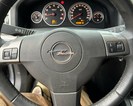 Черный Опель Вектра, объемом двигателя 2.2 л и пробегом 33 тыс. км за 7900 $, фото 6 на Automoto.ua