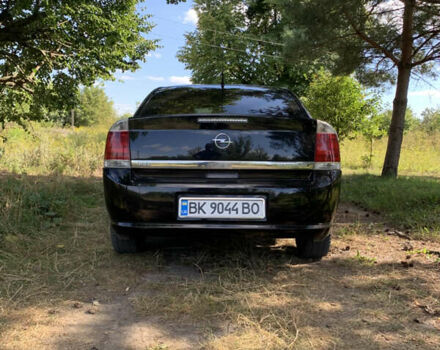 Черный Опель Вектра, объемом двигателя 2.2 л и пробегом 363 тыс. км за 5200 $, фото 3 на Automoto.ua