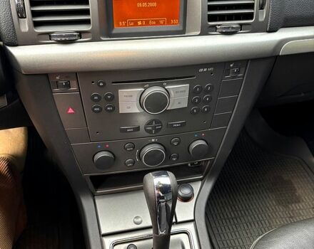 Черный Опель Вектра, объемом двигателя 2.2 л и пробегом 33 тыс. км за 8000 $, фото 9 на Automoto.ua