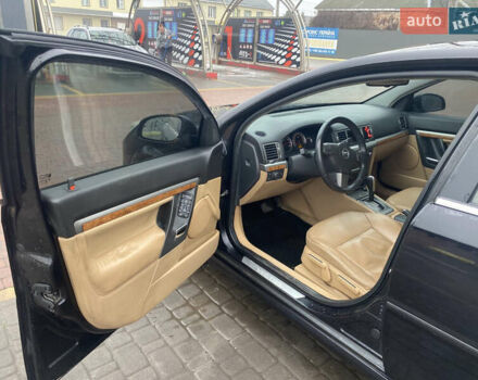 Чорний Опель Вектра, об'ємом двигуна 2.2 л та пробігом 268 тис. км за 5500 $, фото 4 на Automoto.ua