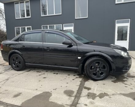 Черный Опель Вектра, объемом двигателя 2.2 л и пробегом 250 тыс. км за 5990 $, фото 5 на Automoto.ua