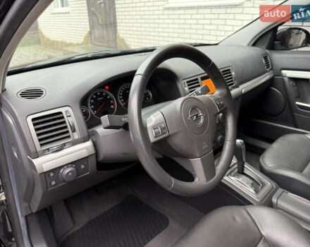 Чорний Опель Вектра, об'ємом двигуна 2.2 л та пробігом 33 тис. км за 9500 $, фото 26 на Automoto.ua
