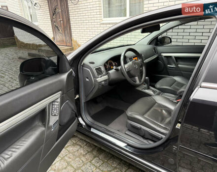Чорний Опель Вектра, об'ємом двигуна 2.2 л та пробігом 33 тис. км за 9500 $, фото 23 на Automoto.ua