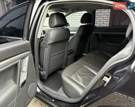 Чорний Опель Вектра, об'ємом двигуна 2.2 л та пробігом 33 тис. км за 9500 $, фото 74 на Automoto.ua