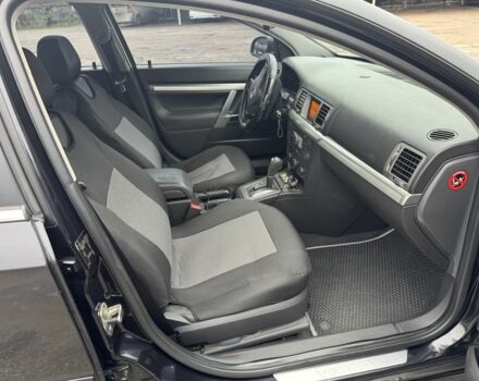 Черный Опель Вектра, объемом двигателя 2.2 л и пробегом 250 тыс. км за 5990 $, фото 3 на Automoto.ua