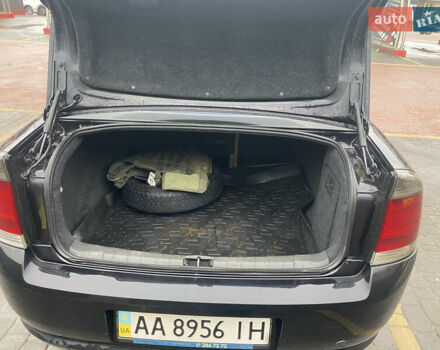 Чорний Опель Вектра, об'ємом двигуна 2.2 л та пробігом 268 тис. км за 5500 $, фото 8 на Automoto.ua