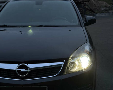 Чорний Опель Вектра, об'ємом двигуна 0 л та пробігом 150 тис. км за 6100 $, фото 3 на Automoto.ua