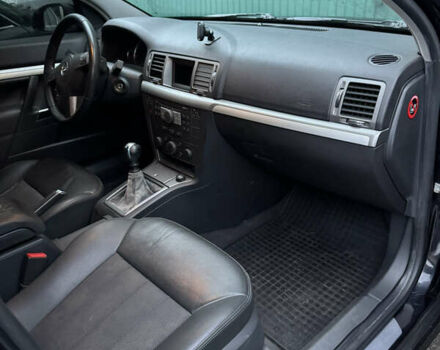 Чорний Опель Вектра, об'ємом двигуна 0 л та пробігом 150 тис. км за 6100 $, фото 17 на Automoto.ua