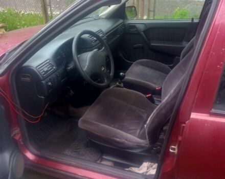 Черный Опель Вектра, объемом двигателя 1 л и пробегом 320 тыс. км за 1200 $, фото 2 на Automoto.ua