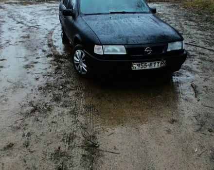 Черный Опель Вектра, объемом двигателя 0 л и пробегом 300 тыс. км за 700 $, фото 1 на Automoto.ua