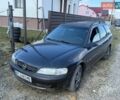 Черный Опель Вектра, объемом двигателя 1.8 л и пробегом 400 тыс. км за 820 $, фото 1 на Automoto.ua