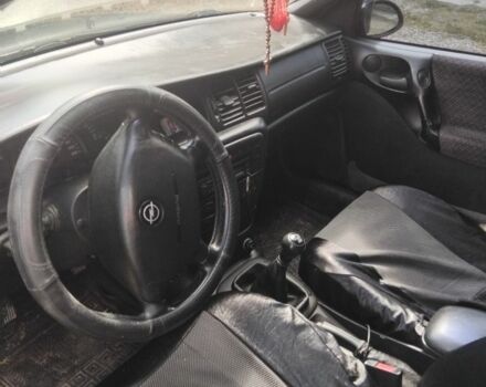 Чорний Опель Вектра, об'ємом двигуна 2 л та пробігом 352 тис. км за 1750 $, фото 3 на Automoto.ua