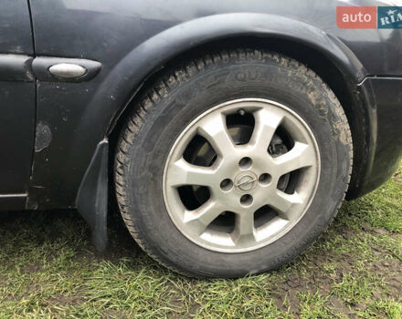 Чорний Опель Вектра, об'ємом двигуна 1.8 л та пробігом 296 тис. км за 1500 $, фото 5 на Automoto.ua