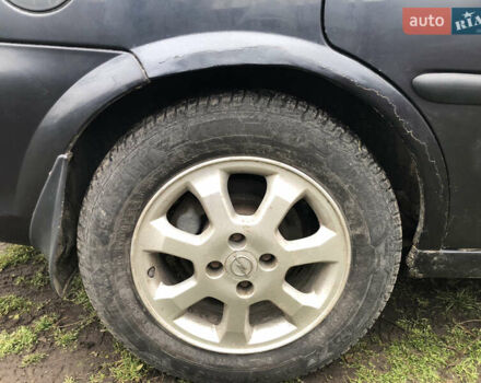 Чорний Опель Вектра, об'ємом двигуна 1.8 л та пробігом 296 тис. км за 1500 $, фото 4 на Automoto.ua