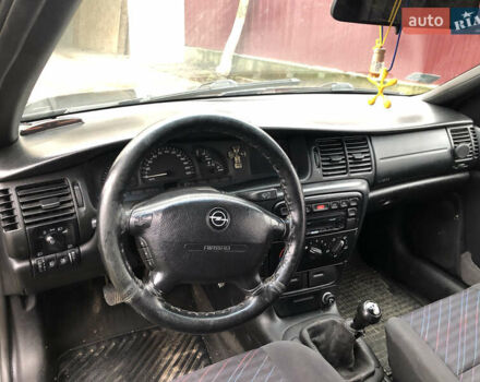 Чорний Опель Вектра, об'ємом двигуна 1.8 л та пробігом 296 тис. км за 1500 $, фото 13 на Automoto.ua