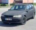 Чорний Опель Вектра, об'ємом двигуна 1.8 л та пробігом 250 тис. км за 850 $, фото 1 на Automoto.ua