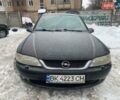 Черный Опель Вектра, объемом двигателя 1.8 л и пробегом 300 тыс. км за 1499 $, фото 2 на Automoto.ua