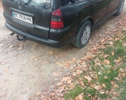 Черный Опель Вектра, объемом двигателя 1.8 л и пробегом 249 тыс. км за 1850 $, фото 3 на Automoto.ua
