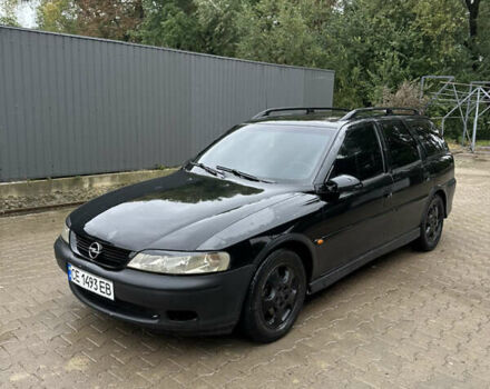 Черный Опель Вектра, объемом двигателя 2 л и пробегом 300 тыс. км за 1000 $, фото 5 на Automoto.ua