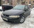 Черный Опель Вектра, объемом двигателя 1.8 л и пробегом 300 тыс. км за 1499 $, фото 1 на Automoto.ua