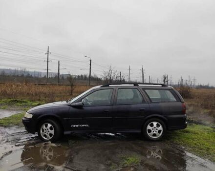 Черный Опель Вектра, объемом двигателя 1.6 л и пробегом 333 тыс. км за 1999 $, фото 1 на Automoto.ua