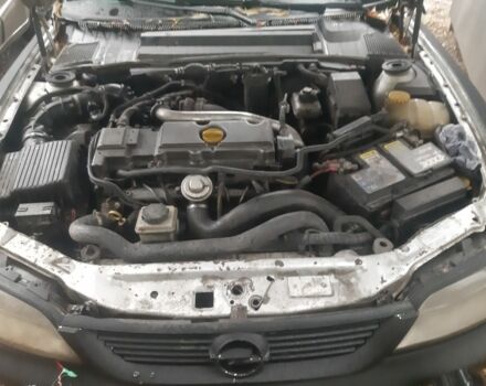 Черный Опель Вектра, объемом двигателя 2 л и пробегом 350 тыс. км за 1307 $, фото 3 на Automoto.ua