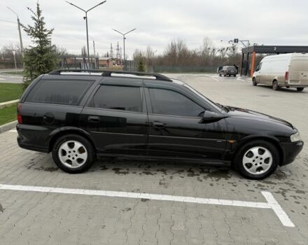 Чорний Опель Вектра, об'ємом двигуна 2 л та пробігом 355 тис. км за 3600 $, фото 1 на Automoto.ua