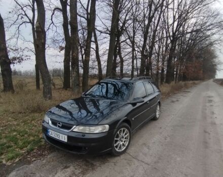 Черный Опель Вектра, объемом двигателя 2.2 л и пробегом 398 тыс. км за 2500 $, фото 12 на Automoto.ua