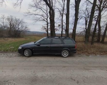 Черный Опель Вектра, объемом двигателя 2.2 л и пробегом 400 тыс. км за 2500 $, фото 3 на Automoto.ua