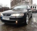 Черный Опель Вектра, объемом двигателя 2 л и пробегом 360 тыс. км за 2000 $, фото 2 на Automoto.ua