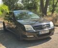 Черный Опель Вектра, объемом двигателя 2 л и пробегом 280 тыс. км за 3200 $, фото 1 на Automoto.ua