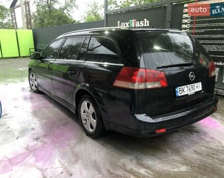 Черный Опель Вектра, объемом двигателя 1.9 л и пробегом 424 тыс. км за 4600 $, фото 2 на Automoto.ua