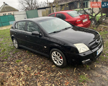 Черный Опель Вектра, объемом двигателя 2.2 л и пробегом 303 тыс. км за 3925 $, фото 1 на Automoto.ua