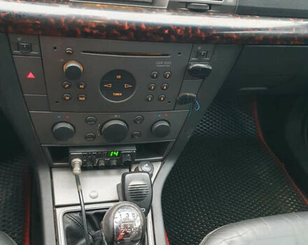 Черный Опель Вектра, объемом двигателя 2.17 л и пробегом 330 тыс. км за 4599 $, фото 3 на Automoto.ua