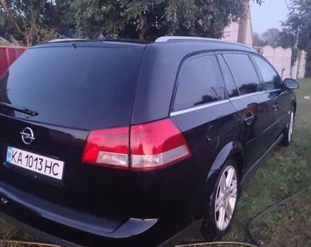 Черный Опель Вектра, объемом двигателя 2.2 л и пробегом 310 тыс. км за 3000 $, фото 2 на Automoto.ua