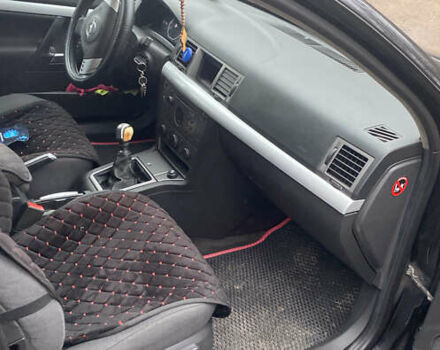 Черный Опель Вектра, объемом двигателя 2 л и пробегом 279 тыс. км за 3100 $, фото 5 на Automoto.ua