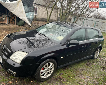 Черный Опель Вектра, объемом двигателя 2.2 л и пробегом 303 тыс. км за 3925 $, фото 3 на Automoto.ua