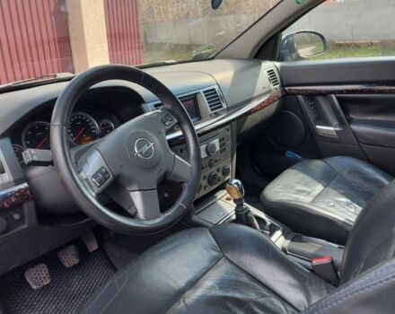 Чорний Опель Вектра, об'ємом двигуна 1.9 л та пробігом 380 тис. км за 4000 $, фото 6 на Automoto.ua