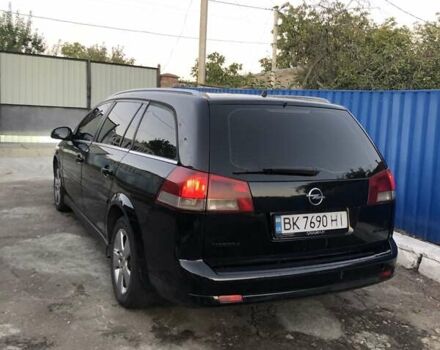 Черный Опель Вектра, объемом двигателя 1.9 л и пробегом 424 тыс. км за 4600 $, фото 3 на Automoto.ua