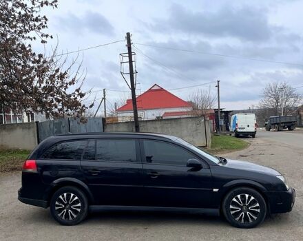 Черный Опель Вектра, объемом двигателя 22 л и пробегом 398 тыс. км за 3700 $, фото 1 на Automoto.ua