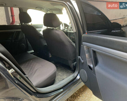 Черный Опель Вектра, объемом двигателя 2.2 л и пробегом 280 тыс. км за 4300 $, фото 7 на Automoto.ua